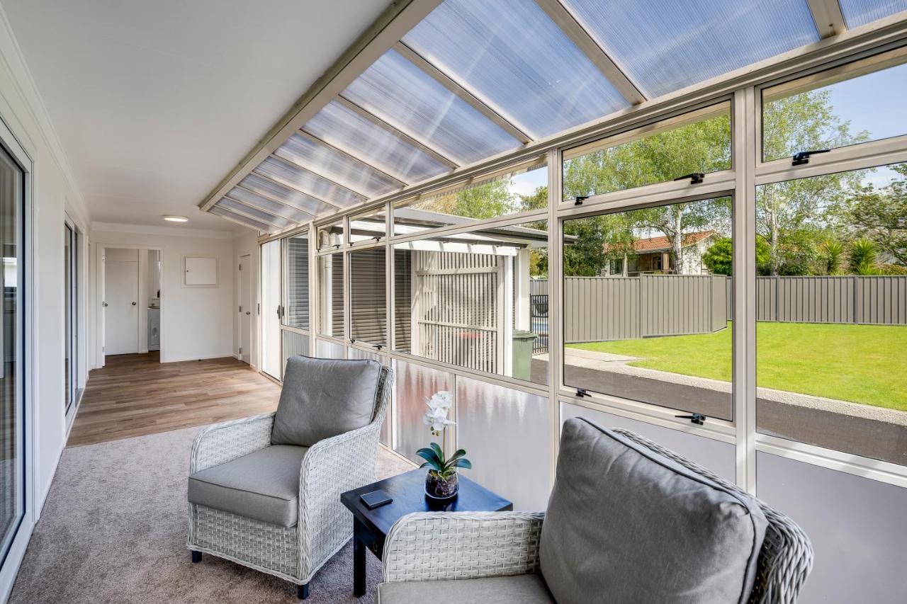 Belmont Pool Paradise - Havelock North Home ภายนอก รูปภาพ