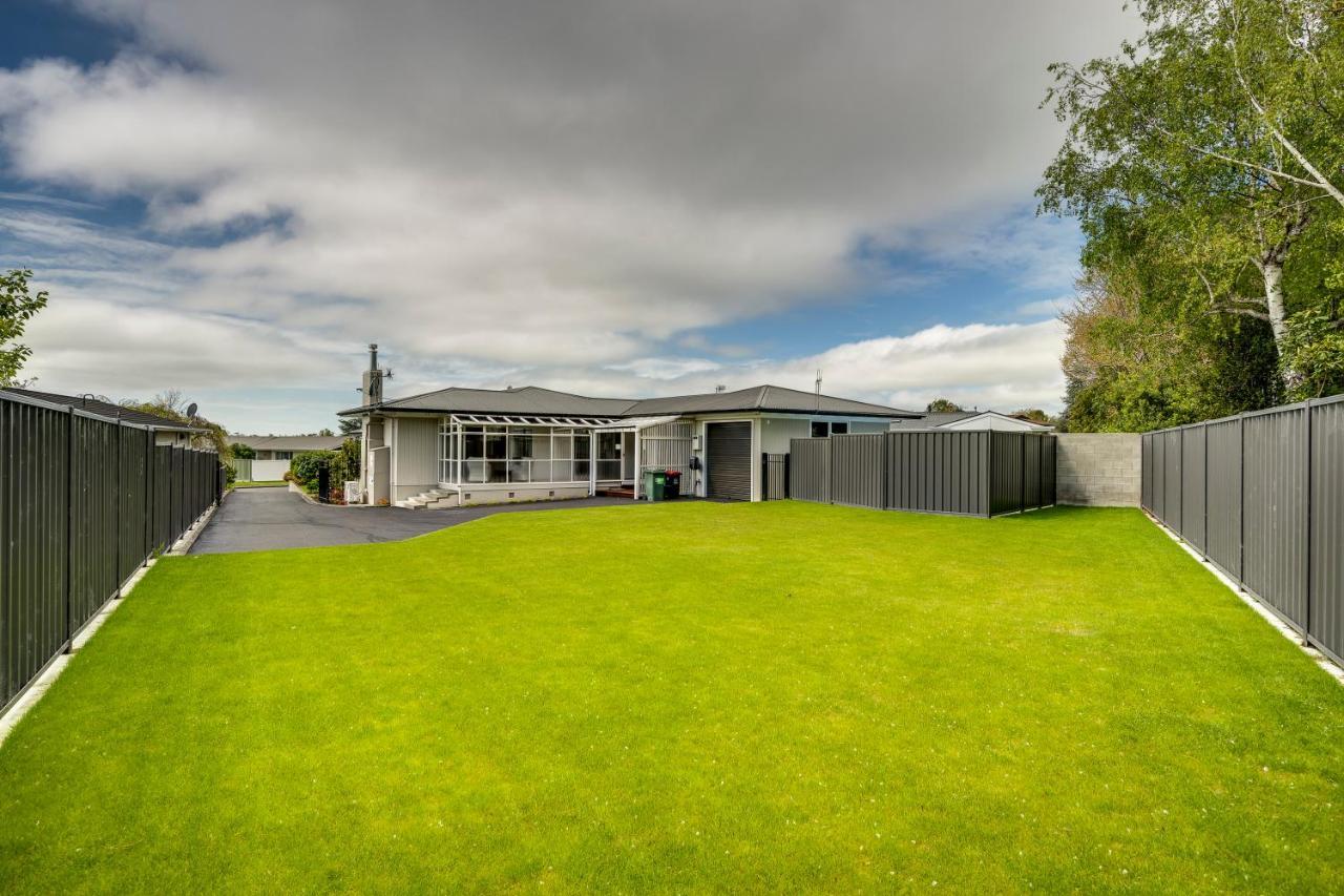 Belmont Pool Paradise - Havelock North Home ภายนอก รูปภาพ